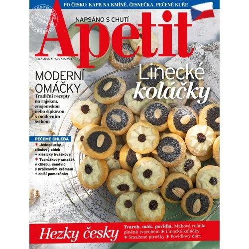 České sladké sušenky s makem a ořechy na čerstvém talíři.