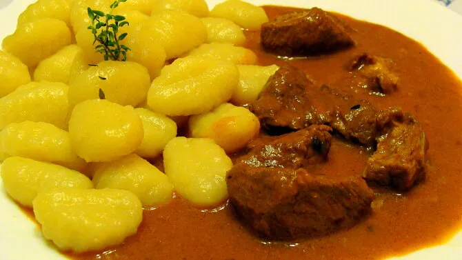 Beef stew with dumplings