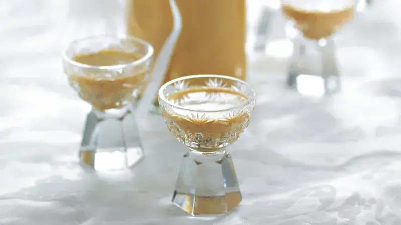 Caramel liqueur in glasses