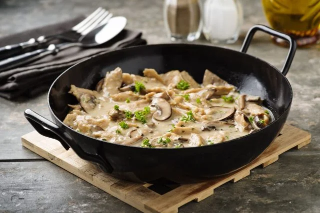 Mushroom cream sauce dish