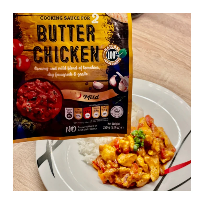 Butter chicken sauce packet and dish