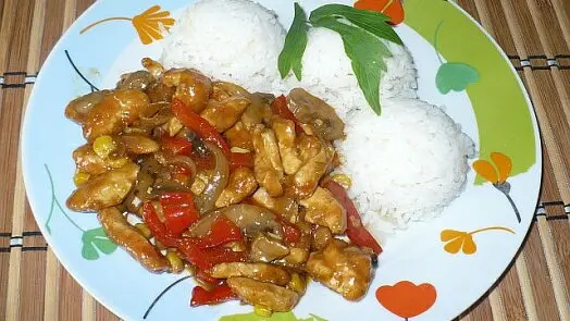 Chicken chow mein with rice