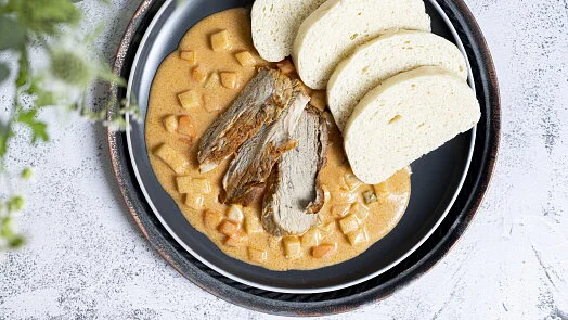 Segerdin's goulash with bread