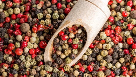 Mixed peppercorns in scoop